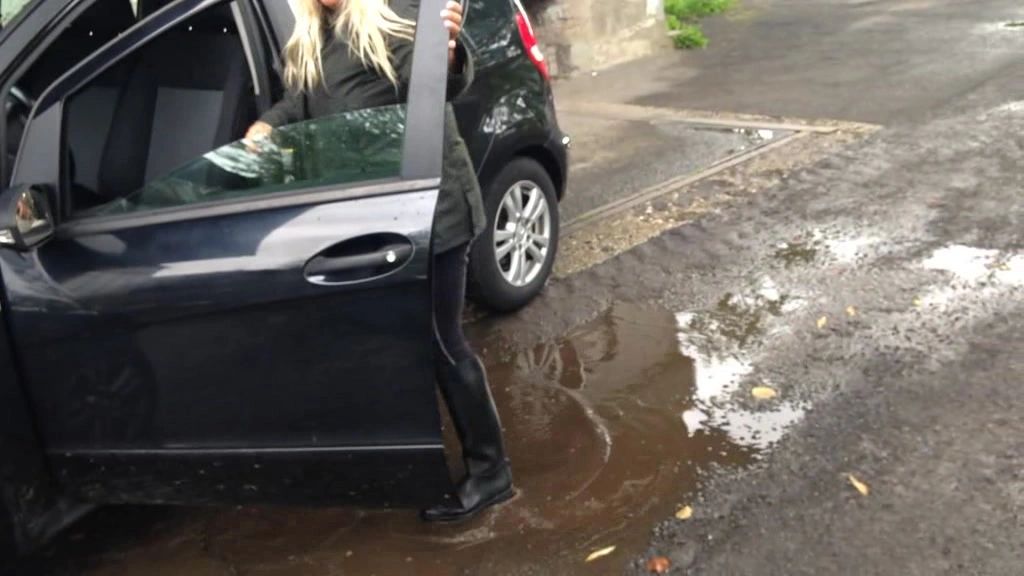 sexy foto nr. 7 von Regen Matsch Pfützenhopps