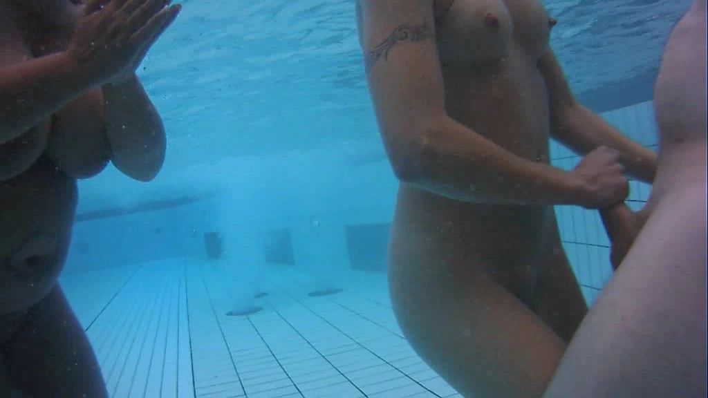 sexy foto nr. 7 von Unterwasser Blowjob