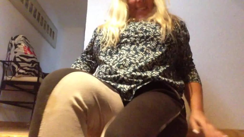 sexy foto nr. 1 von Das nasse Ausreithöschen