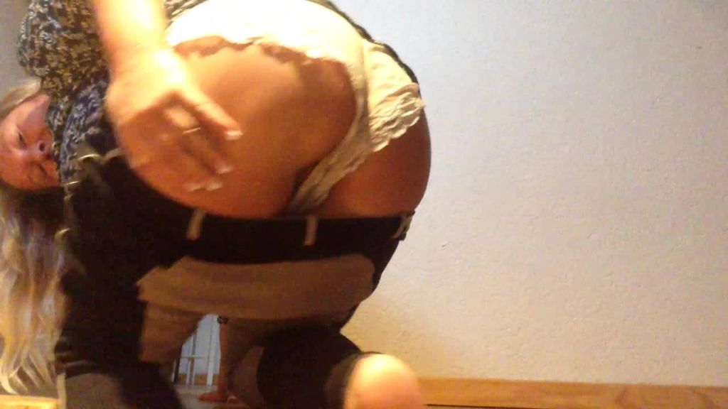 sexy foto nr. 3 von Das nasse Ausreithöschen