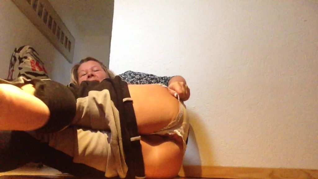 sexy foto nr. 6 von Das nasse Ausreithöschen