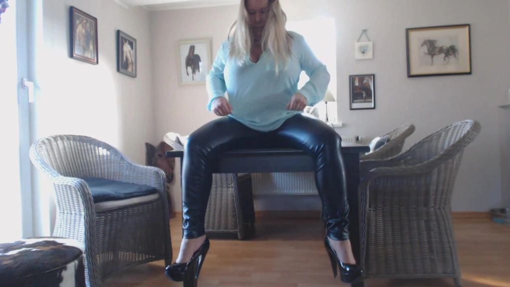 sexy foto nr. 2 von Klammerblues Handjob