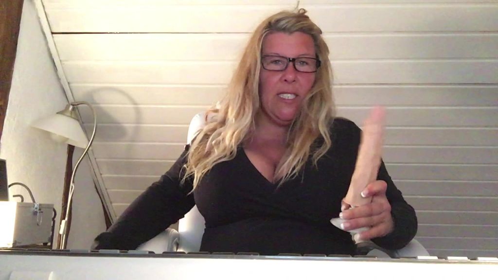 sexy foto nr. 3 von Dildo Talk