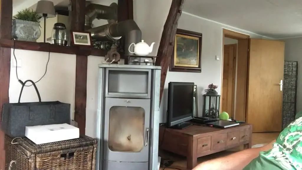 sexy foto nr. 1 von MIES! Trotz Ehefrau geht die Hose ratzfatz auf..