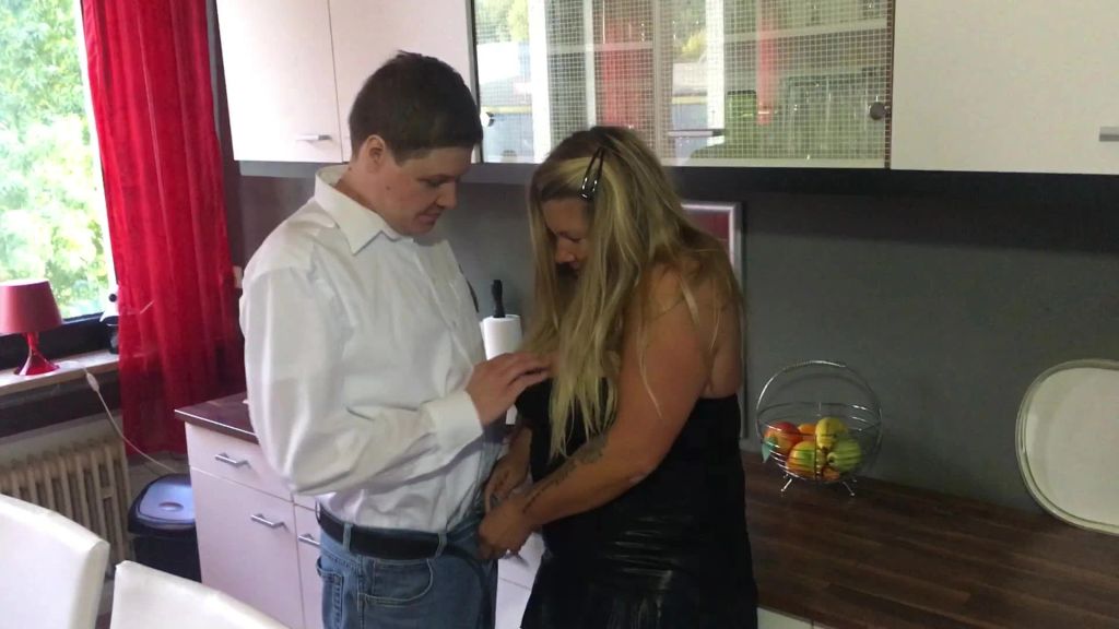 sexy foto nr. 3 von Schatz muss sein Abendessen erficken!