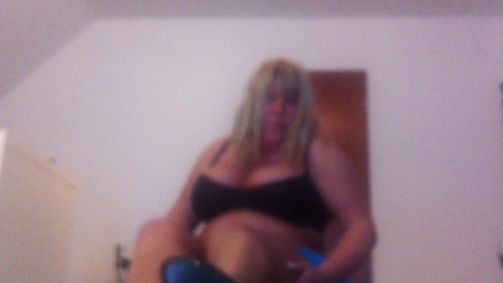 sexy foto nr. 4 von Panty Panty - der geile Höschenwechsel!! Schick im Schritt