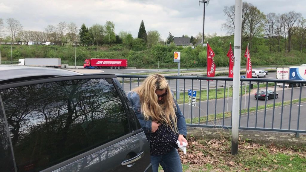 sexy foto nr. 3 von Pinkelpause auf der A3