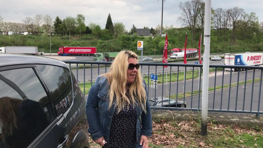 sexy foto nr. 4 von Pinkelpause auf der A3