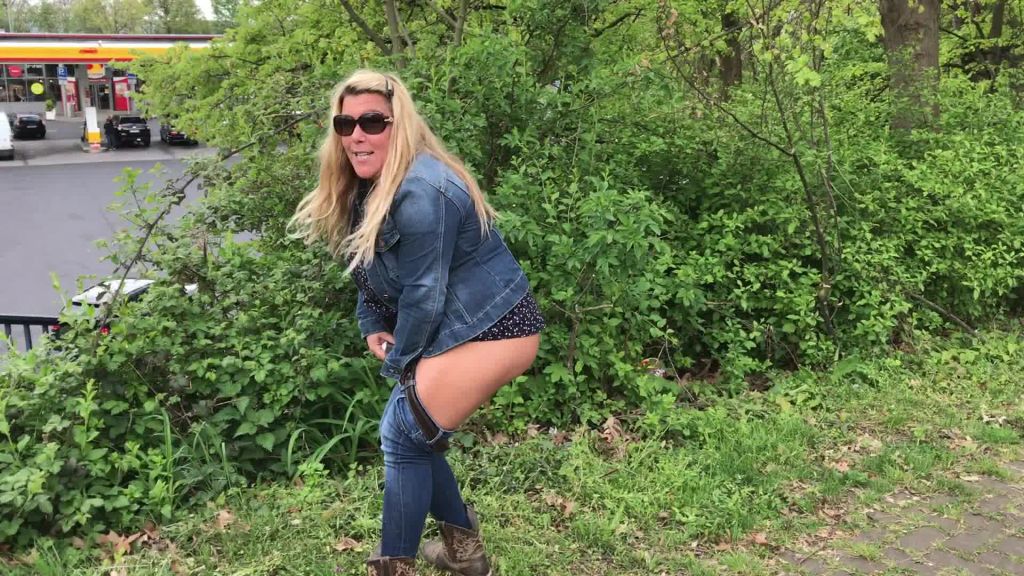 sexy foto nr. 6 von Pinkelpause auf der A3