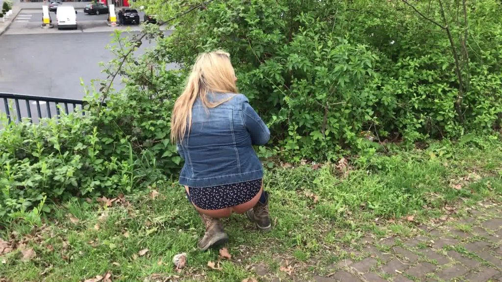 sexy foto nr. 7 von Pinkelpause auf der A3