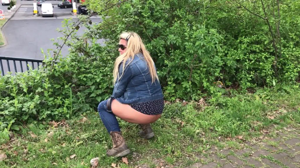 sexy foto nr. 8 von Pinkelpause auf der A3