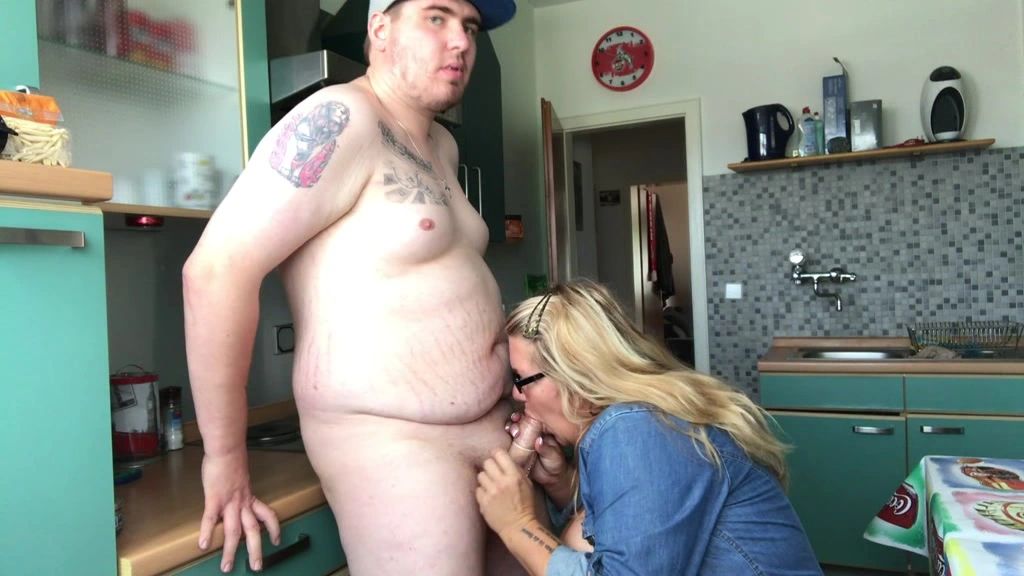 sexy foto nr. 8 von ^^Maklerin hat eindeutig zweideutige Absichten!!!!