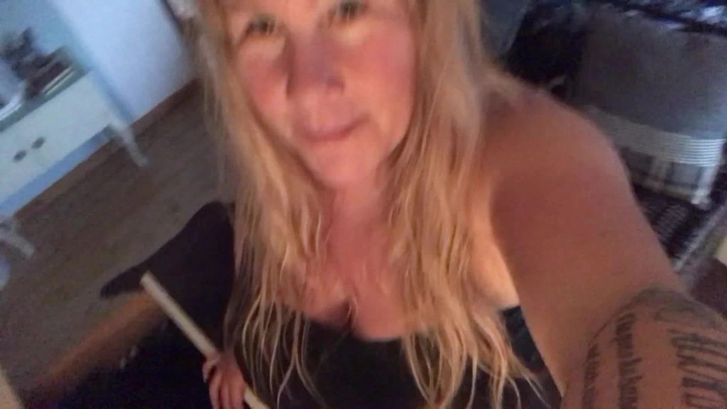 sexy foto nr. 1 von POV Zungenküsse mit Dir