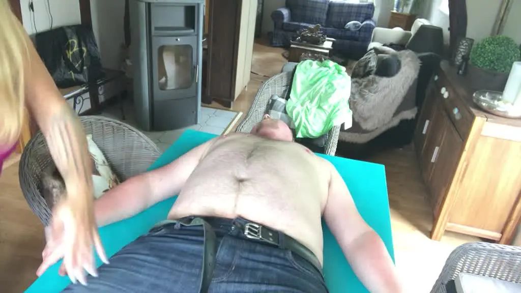 sexy foto nr. 1 von 69 beim Hausmeister - Herr Schnulze kommt zu schnell !!!