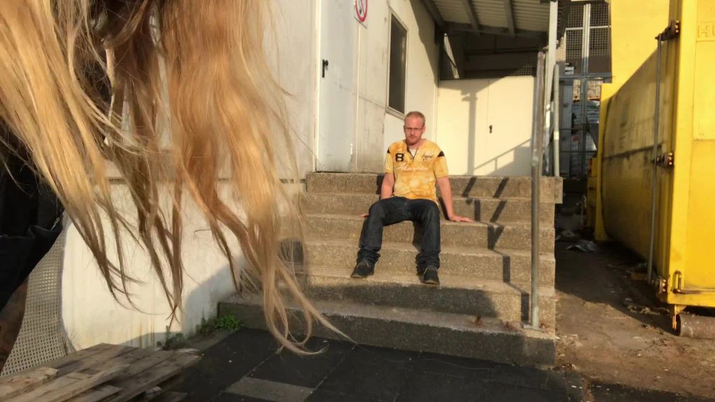 sexy foto nr. 1 von Grandioser NACKT-Fick !!! Public Parkplatz.