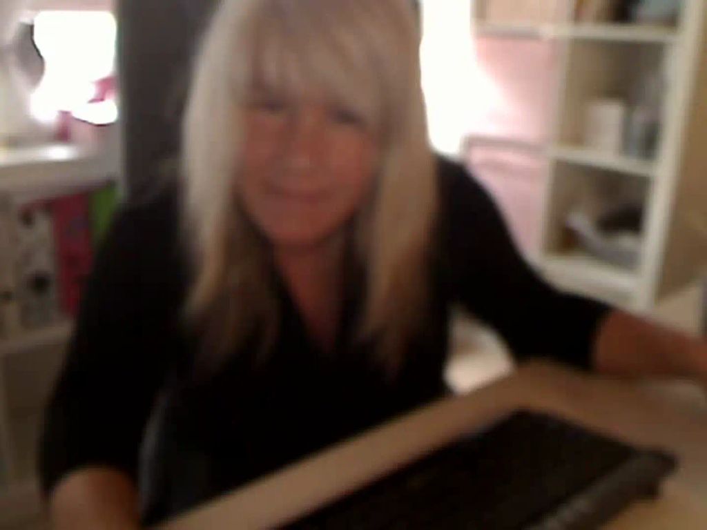 sexy foto nr. 1 von Ganz privat - ich singe... (hat noch niemand je gesehen !)