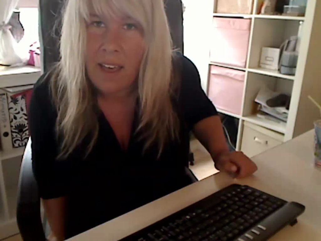 sexy foto nr. 4 von Ganz privat - ich singe... (hat noch niemand je gesehen !)