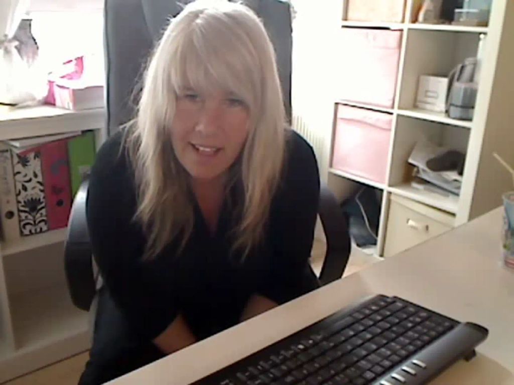 sexy foto nr. 5 von Ganz privat - ich singe... (hat noch niemand je gesehen !)