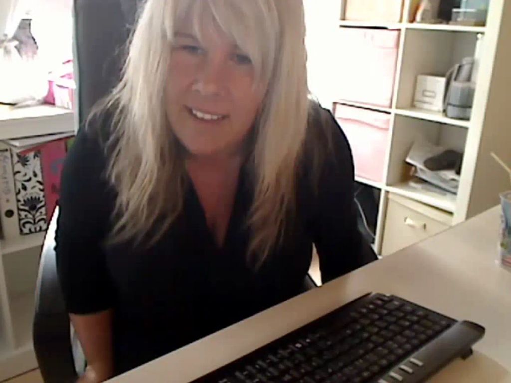 sexy foto nr. 9 von Ganz privat - ich singe... (hat noch niemand je gesehen !)