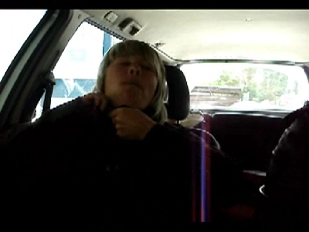 sexy foto nr. 4 von Dirty Carwash bei ARAL