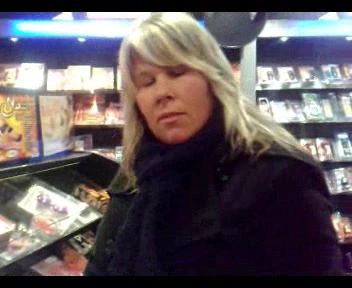 sexy foto nr. 6 von Shopping mit dem Nachhilfeschueler 19J.