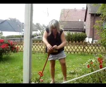 sexy foto nr. 2 von Gartenarbeit mit meinem Praktikanten Kai