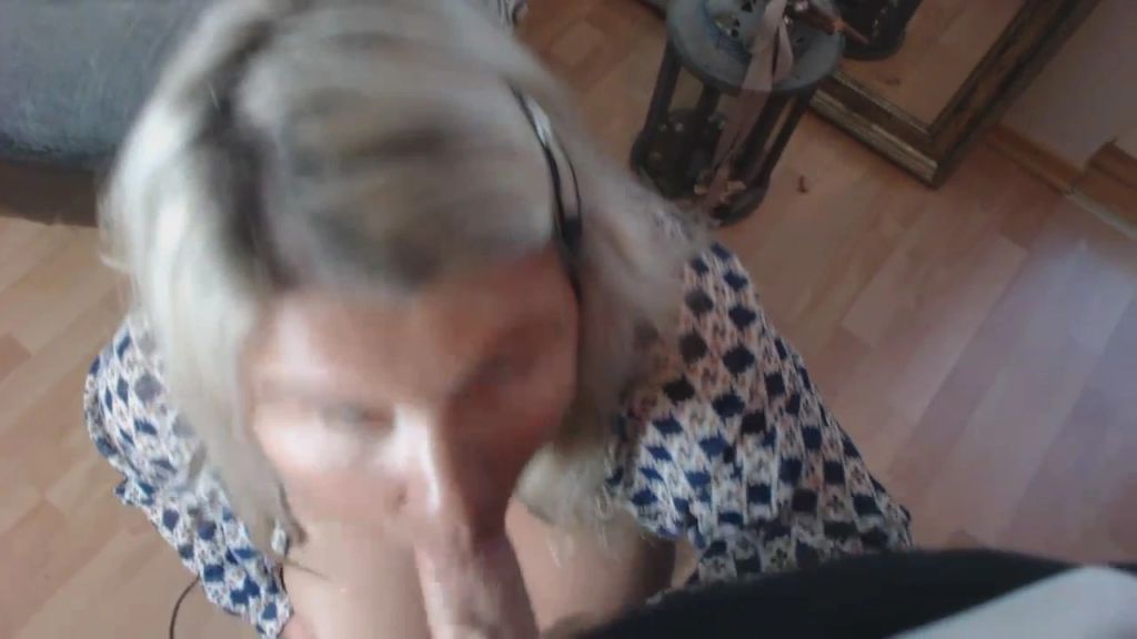 sexy foto nr. 8 von Der neue Zeitungsjunge