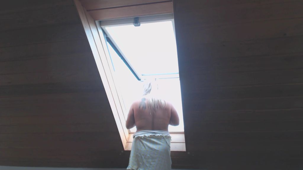 sexy foto nr. 6 von Harte Nippel in der kalten Win