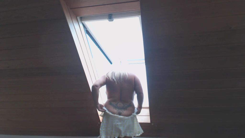 sexy foto nr. 9 von Harte Nippel in der kalten Win