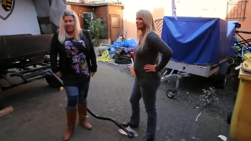 sexy foto nr. 1 von Die neue Vermieterin