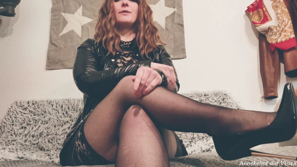 sexy foto nr. 2 von Wichsi Ralf wichst vor seiner Frau