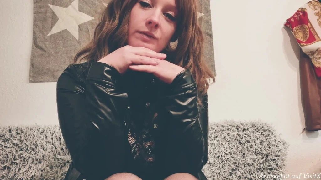 sexy foto nr. 9 von Wichsi Ralf wichst vor seiner Frau
