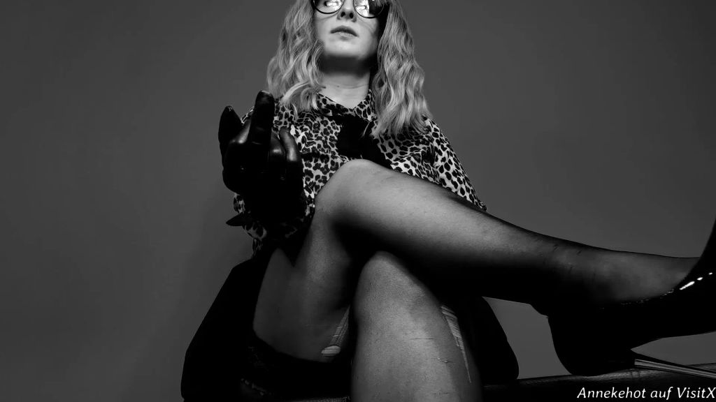 sexy foto nr. 6 von Lederfinger und Spucke für Dich