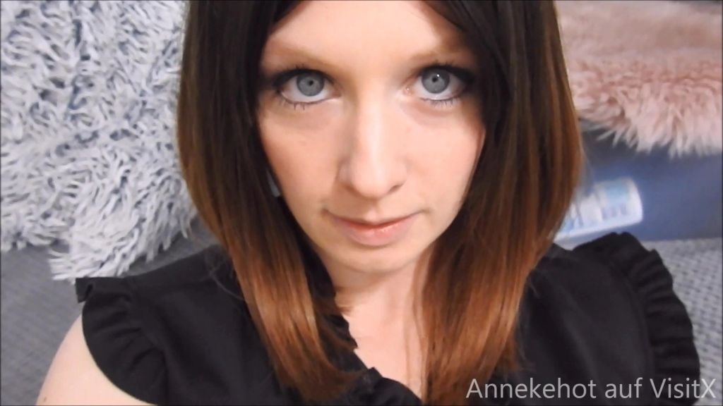 sexy foto nr. 2 von Die Pissfotze pisst und pisst
