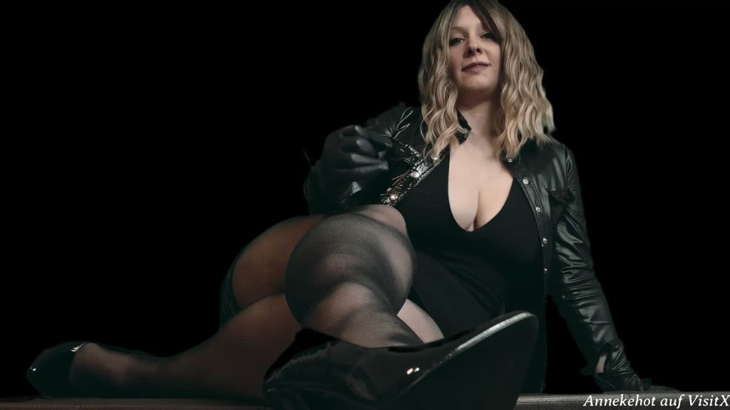 sexy foto nr. 2 von Transenfickstück - ich leite Dich an