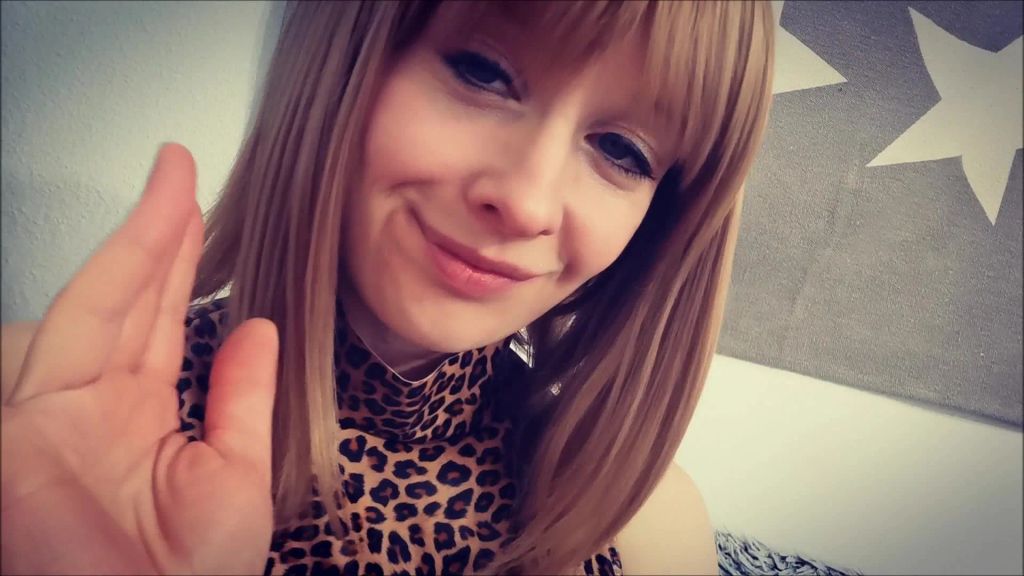 sexy foto nr. 8 von Wichsen während Fotze Lisa nebenan ist