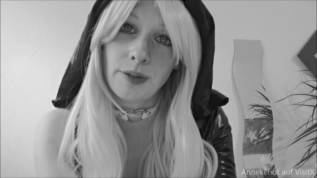 sexy foto nr. 4 von Mach sitz und wedele für uns