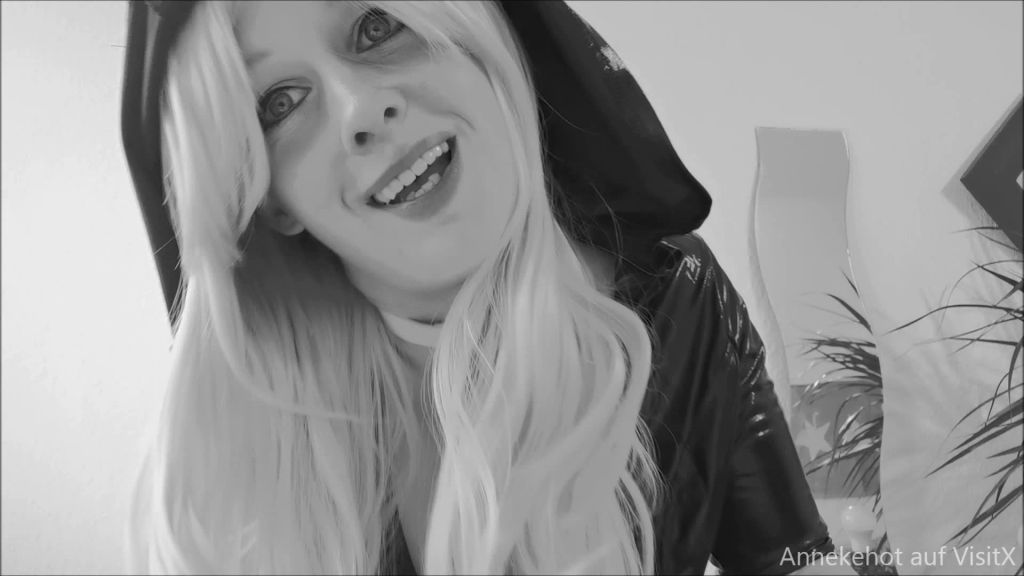 sexy foto nr. 6 von Mach sitz und wedele für uns