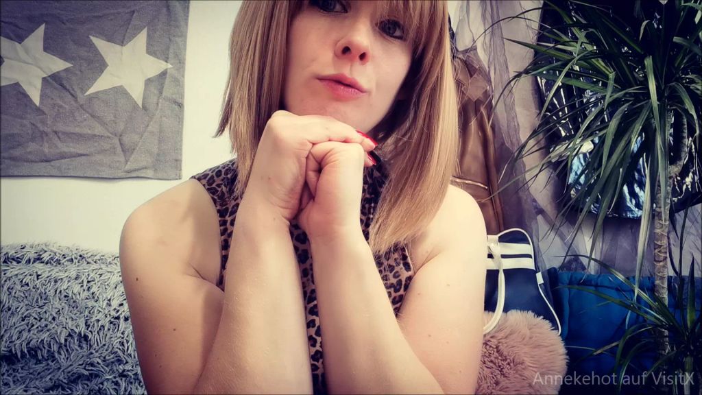 sexy foto nr. 2 von Besuch bei Dr. Dr. Piss zur Probe