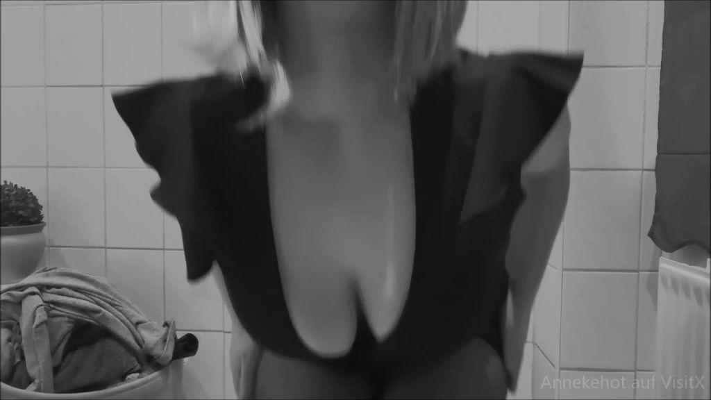 sexy foto nr. 7 von Toilettengang unter Beobachtung