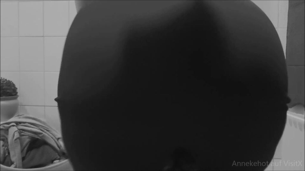 sexy foto nr. 8 von Toilettengang unter Beobachtung