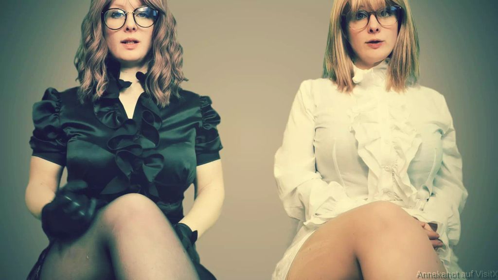 sexy foto nr. 2 von Strenge Anne - Lobende Anne Version 1