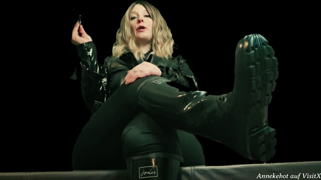 sexy foto nr. 1 von Gummistiefel lecken - eine große Ehre