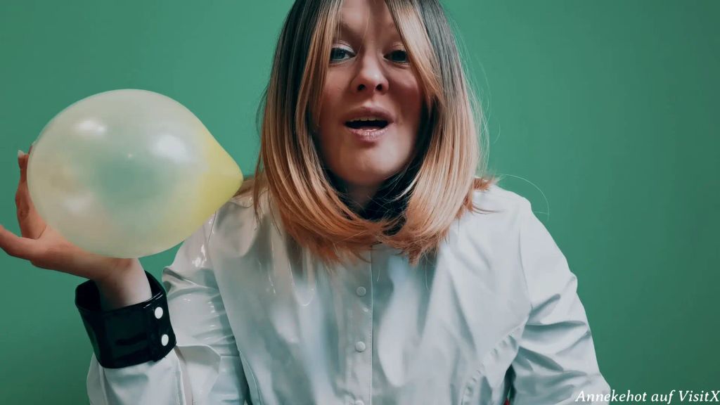 sexy foto nr. 3 von Peinlich! Du bist ein Luftballonficker