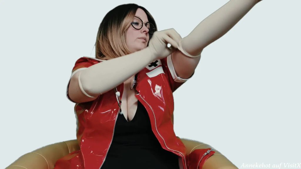 sexy foto nr. 3 von Frau Doktor untersucht Dich rektal