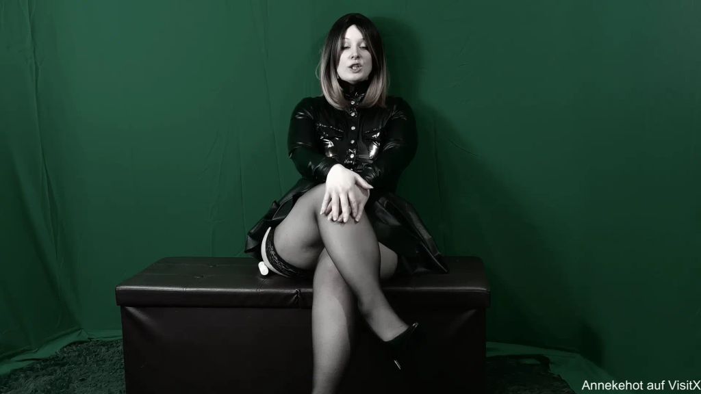 sexy foto nr. 7 von Weil Du kein richtiger Mann bist