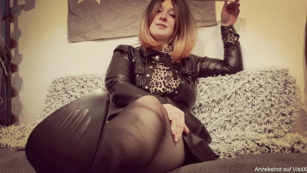 sexy foto nr. 8 von Wichsschlampenanleitung mit Höschen