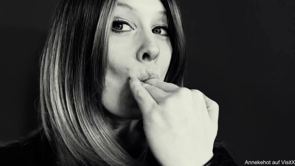 sexy foto nr. 10 von Lutsch Deine Finger wie einen Schwanz