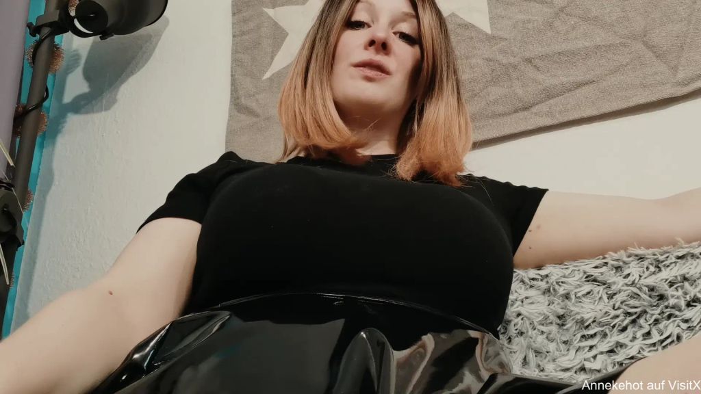 sexy foto nr. 8 von Du bist eine Wichshure