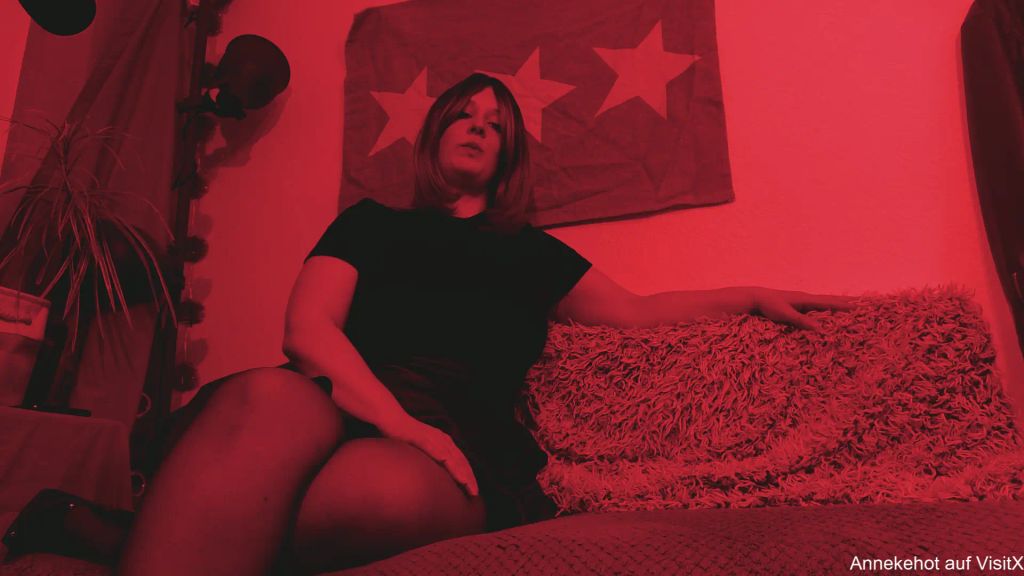 sexy foto nr. 8 von Wichsgeschichte - Deine Frau und Dein Kumpel